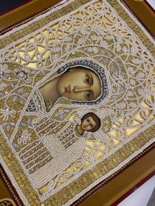 Рукописная Казанская икона с жемчужным окладом 5 (Размер 35*45 см)