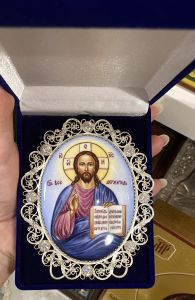 Рукописная икона из финифти Спас Вседержитель с фианитами №4 (Размер 9х10.5 см)