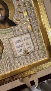 Рукописная икона Спас Вседержитель с жемчужным окладом №4 (Размер 17х21 см)